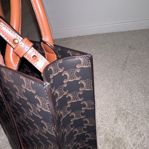 SMALL CABAS VERTICAL IN TRIOMPHE CANVAS AND CALFSKIN - Picture 8 of 10